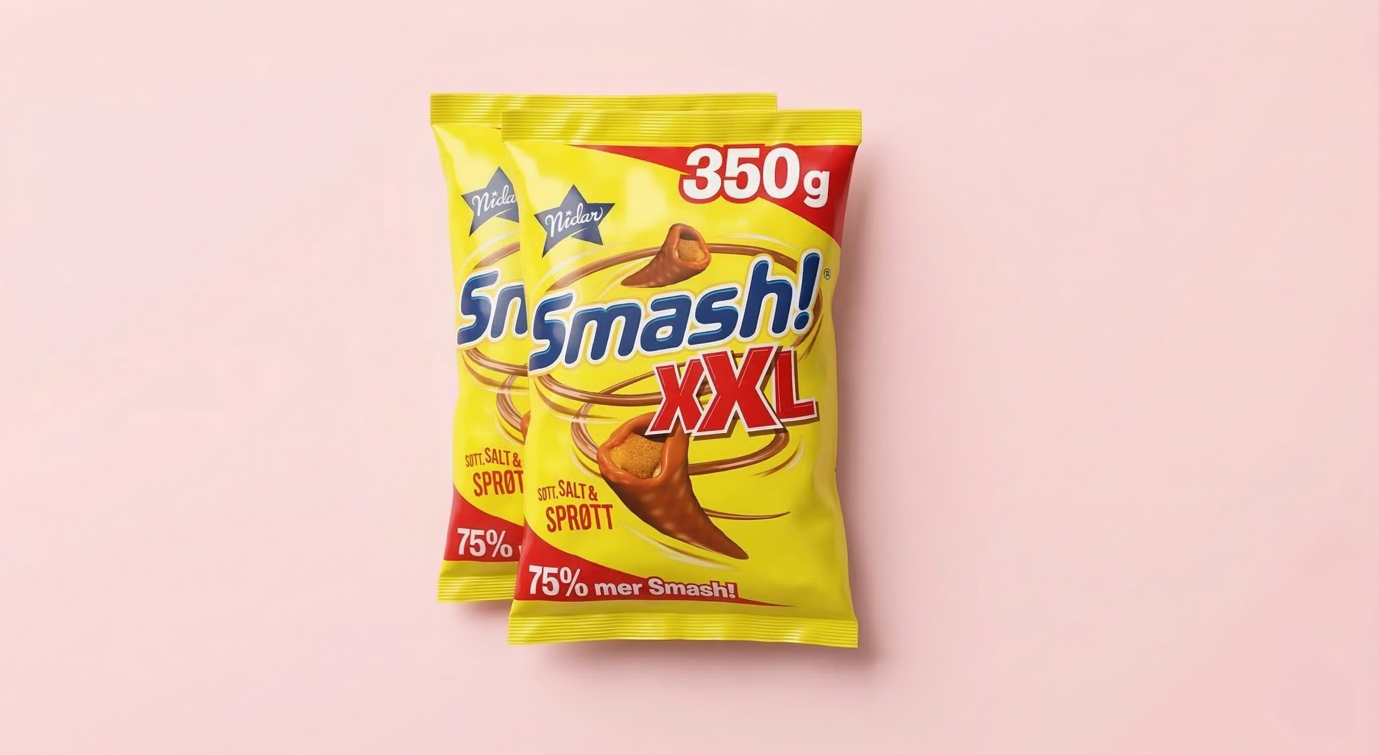 To Smash poser XXL for 179kroner 